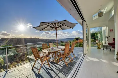 4 Bed in Morcombelake (oc-wy403)