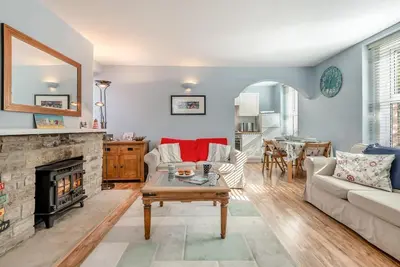 Image de 3 Bed in Swanage (oc-wy272)