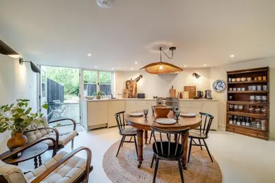 Image de 3 Bed in Winfrith Newburgh (oc-w33007)