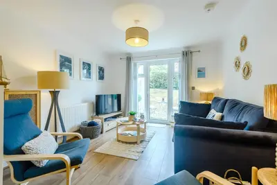 Image de 2 Bed in Swanage (oc-wy502)