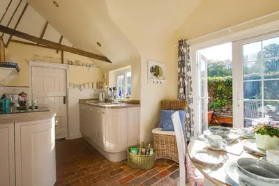 Image de 2 Bed in Peasmarsh (oc-rh1172)