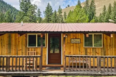 Image de BroadAxe Lodge, Big Horn (cabin 3)