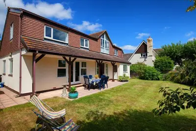 Image de 4 Bed in Shaldon (oc-sunnhs)