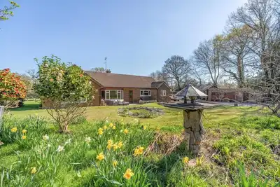 Image de 4 Bed in Godalming (oc-b30296)