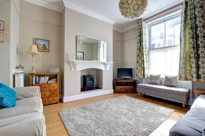 Image de 4 Bed in Whitby (oc-w125)