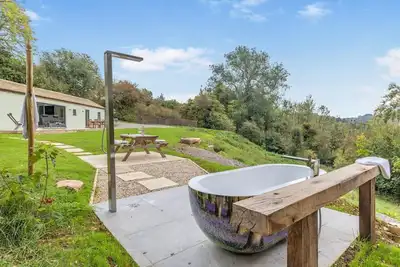 Image de 2 Bed in Minchinhampton (oc-w33358)