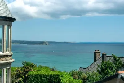 Image de 2 Bed in Penzance (oc-trevid)