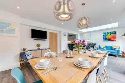 Image de 5 Bed in Padstow (oc-p00628)