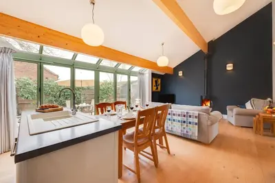 Image de 2 Bed in Holt (oc-2274)