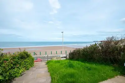 Image de 2 Bed in Sandsend (oc-wa317)