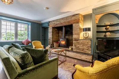 Image de 5 Bed in Padstow (oc-p00595)