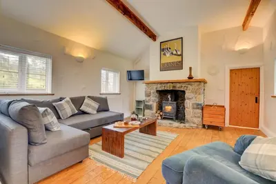 Image de 3 Bed in Llanrhychwyn (oc-wag577)