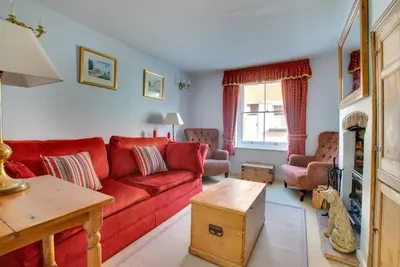 3 Bed in Southwold (oc-stan)