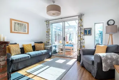 Image de 2 Bed in Woodbridge (oc-48sc)