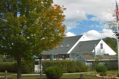 Image de 2-bedroom townhouse, all personal amenities, pool, play area, club house, laundry