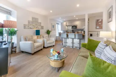 Image de 2 Bed in Penzance (oc-u34133)