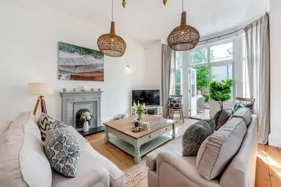 Image de 4 Bed in Instow (oc-clevv)