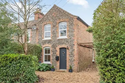 2 Bed in Holt (oc-2377)