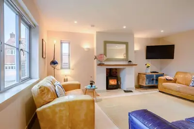 Image de 4 Bed in Holt (oc-y27156)