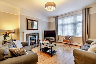 4 Bed in Southwold (oc-stjam)