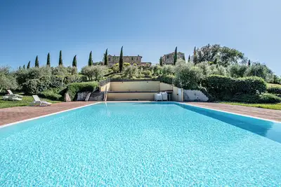 Image de Short Rentals Siena-Le Rose, apartment with pool nestled in the Crete Senesi