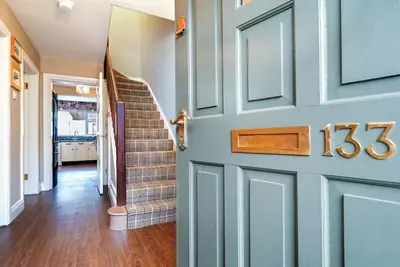 Image de Southside Stay | Next to City Centre & Queens Uni - Pass the Keys