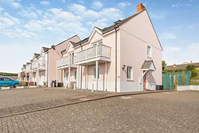 3 Bed in Broad Haven (oc-p27926)