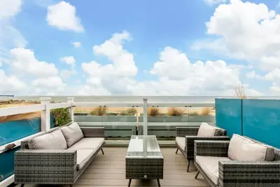 2 Bed in Whitstable (oc-b28125)