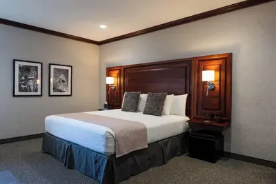 Image de Executive King Room with with Modern Amenities & Breakfast