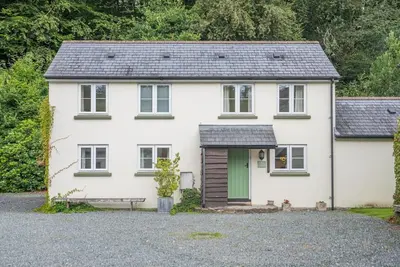 Image de 3 Bed in Two Waters Foot (oc-p29856)