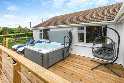 Image de 3 Bed in Praa Sands (oc-t30006)