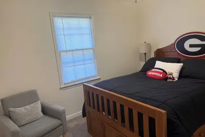 Image de 2-bedroom house in marvelous Athens with cool Ac comfort