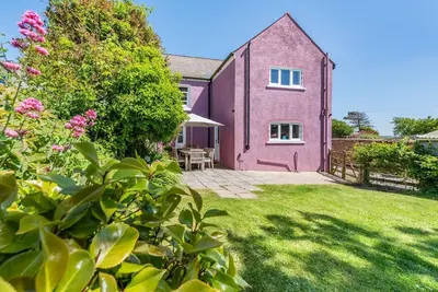 4 Bed in St. Brides (oc-o30488)