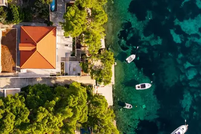 Image de Charmante maison à Karbuni avec Wi-Fi