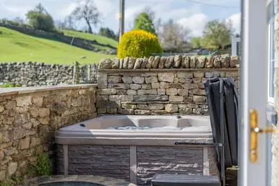 3 Bed in West Burton (oc-w30775)