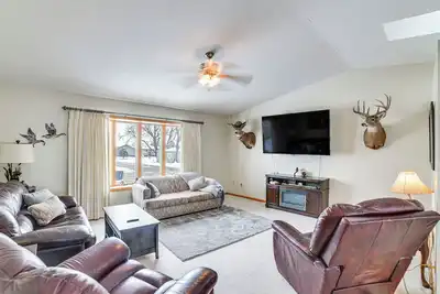 Image de Spacious Retreat w/ Private Yard & Deck in Roscoe!