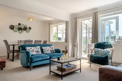 Image de 3 Bed in Freshwater (oc-s31729)