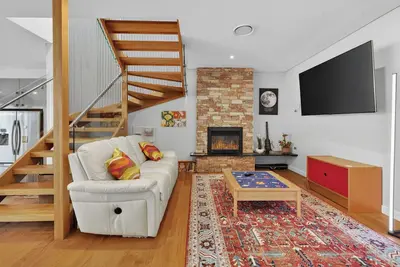 Image de Modern 5 bedroom house near Sydney Cbd with Pool, Bbq & Outdoor dining