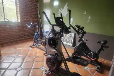 Image de 7 Br / 6 Ba Famuily Compound on 100 Hectare Ranch!