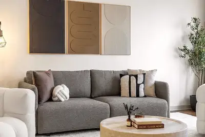 Image de Elegant King Suite Dallas | Pool Gym Rooftop