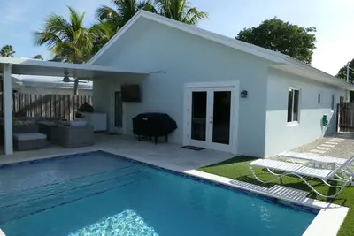 Image de Islamorada- Amazing Keys home 3 bedroom salt water heated pool home.
