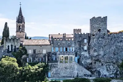 Image de Homerez - Impressionnant Manoir avec Piscine à Aiguèze