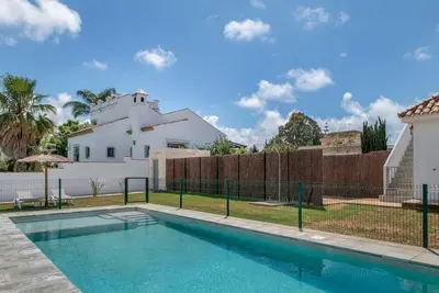 Image de Appartement familial avec piscine
