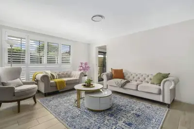 Image de Southern Sky Villa| Peaceful 2br/ Wifi/ Netflix/ Shops/ Parks/ Ingleburn