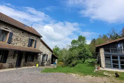 Image de Séjour groupe gîtes Via Nova à Lavoine : 13 pers. gîte + 5 pers. loft