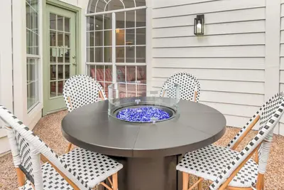 Image de Cozy Frisco Cottage with Pool, Outdoor Movie Nights & Modern Comforts