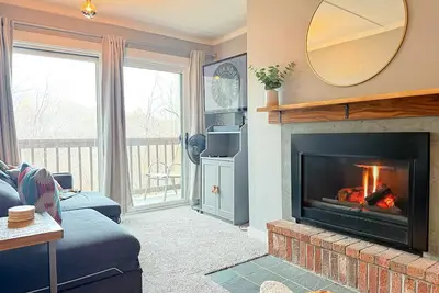 Image de Apres Hideaway - Ski home fireplace pool