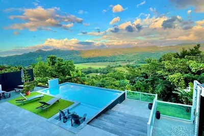 Image de Casa Pena in Beverly Hills Pr 4-bedroom with a private pool house in Manatí
