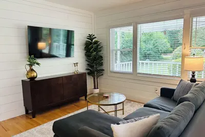 Image de Cozy 2-bedroom house with private office in Midtown Wilmington