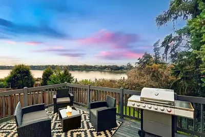 Image de Cozy Lakeview Retreat 4-bedroom house in lovely Seattle